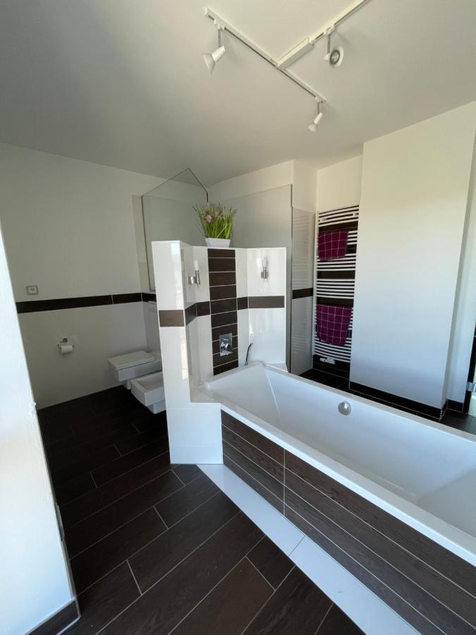 Villa Wanderlux เซลลาเมลิส ภายนอก รูปภาพ